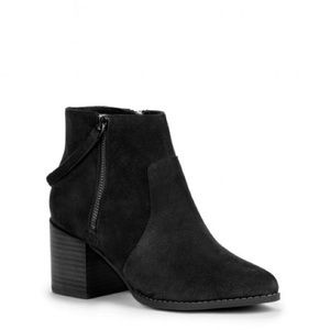 SOLE SOCIETY • Everleigh Suede Bootie Size 6
